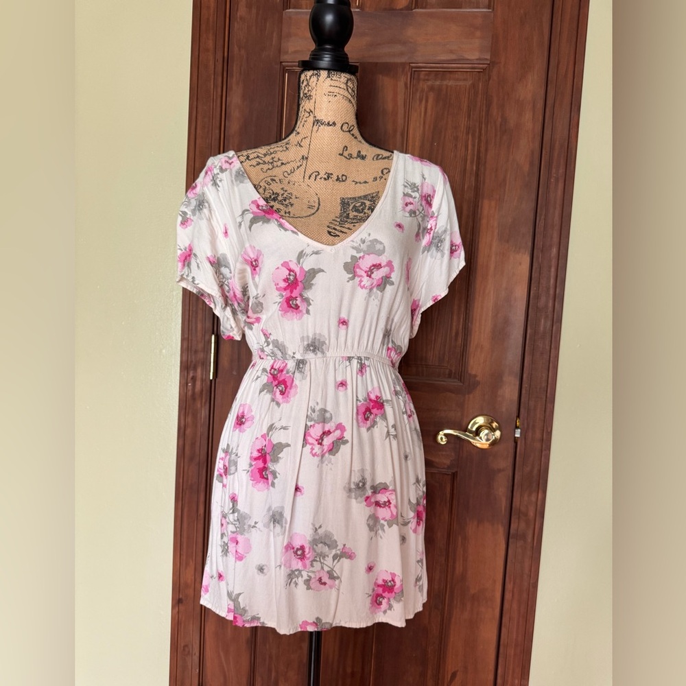 torrid short sleeved top size 1